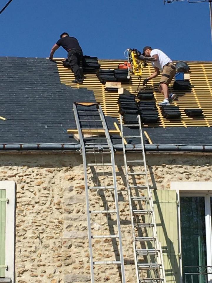 Des professionnels de la rénovation de toiture à votre service à Dourdan